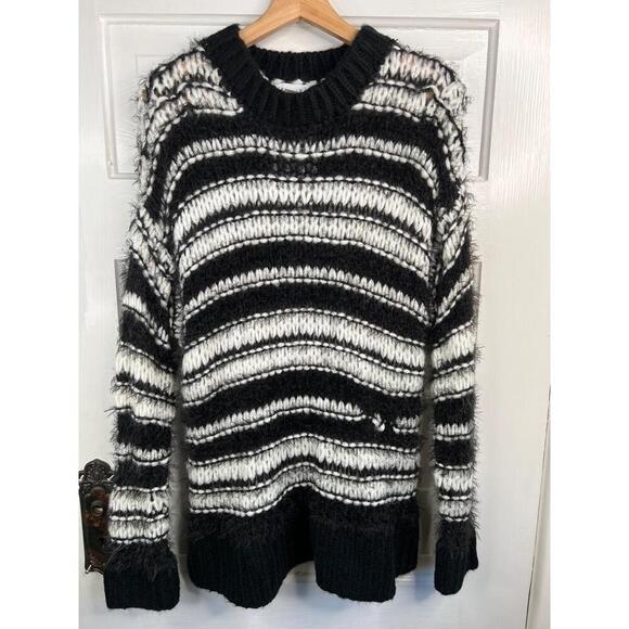 Topshop Black White Striped Crew Neck Fuzzy Chunky Knit Sweater Sz S Oversized - Picture 1 of 8
